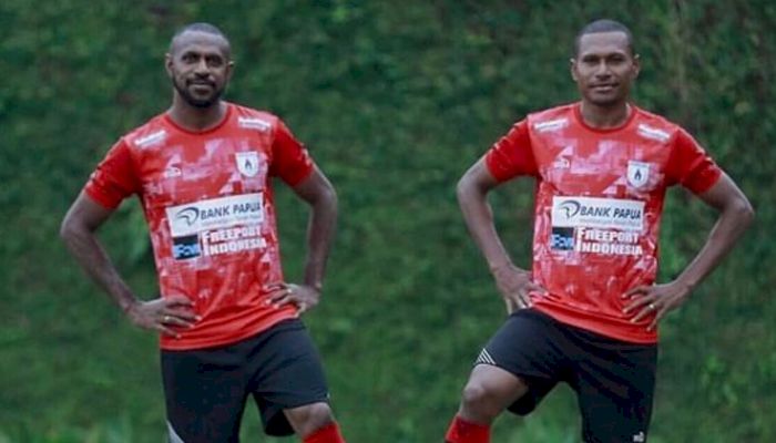 Boaz Jawab Kabar Konsumsi Miras Saat Uji Coba Persipura vs Persita yang Ricuh